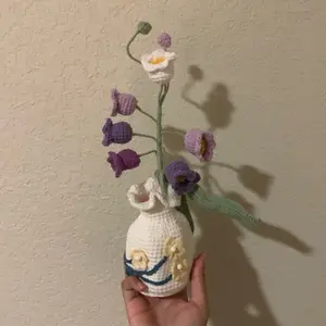 Crochet Lilly of the valley flower pot