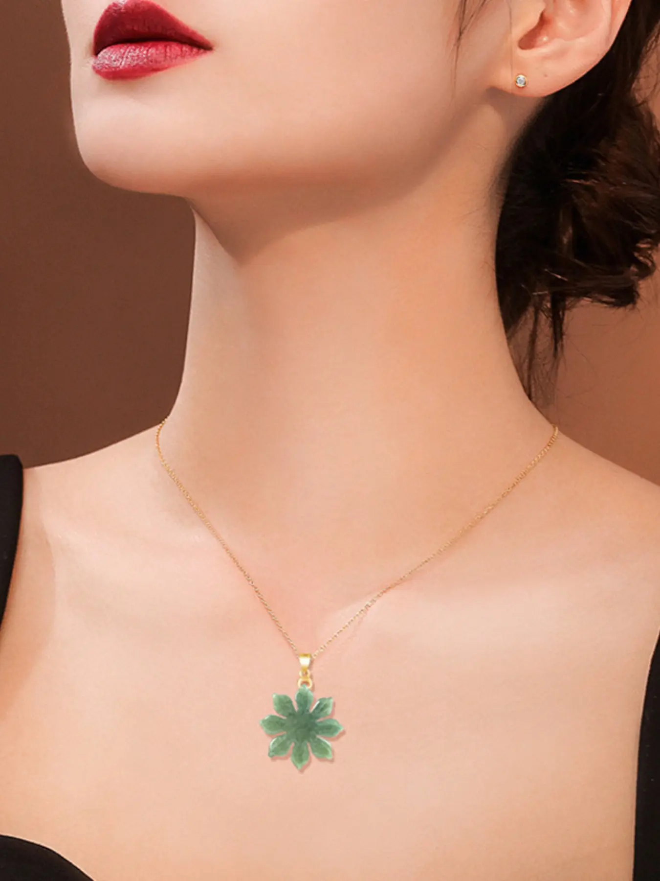 Sunflower Jade Pendant Necklace, Feng Shui Jewelry, Includes Gift Box, Perfect Gift for Valentine's Day and Birthdays