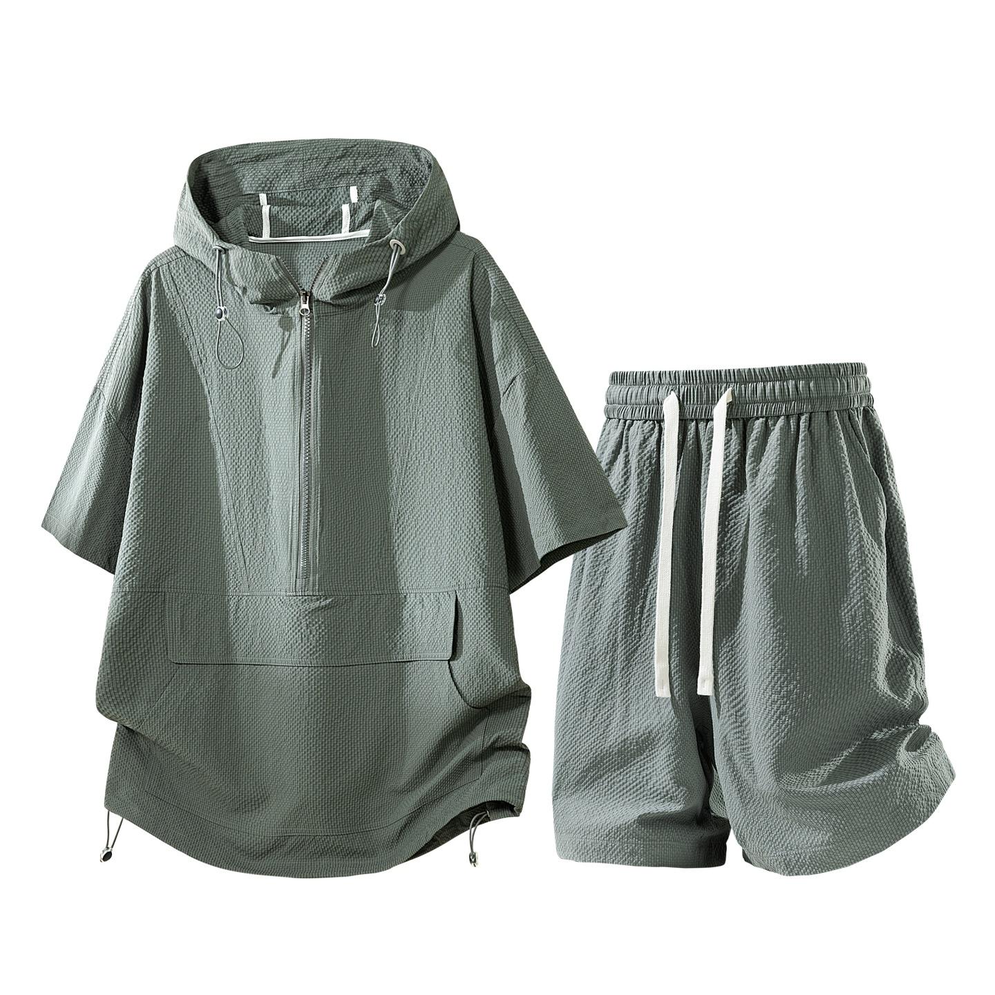 New summer casual men’s short-sleeve T-shirt and shorts set featuring bubble plaid, a hood, faux solid color, minimalist style—versatile loose fit two-piece set. #SummerWins