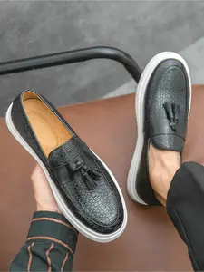 Men's Fashionable Fish Scale Embossed Design Slip on Tassel Loafers, Casual Comfortable Breathable Driving Shoes, Fashionable Shoes for Daily Wear, Boy