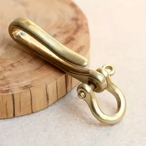 1pc Brass U-Hook Keychain - Vintage Style Clip Fob with Bow Shackle for Belt, Wallet & Car Keys - Perfect for Halloween, Christmas, Thanksgiving