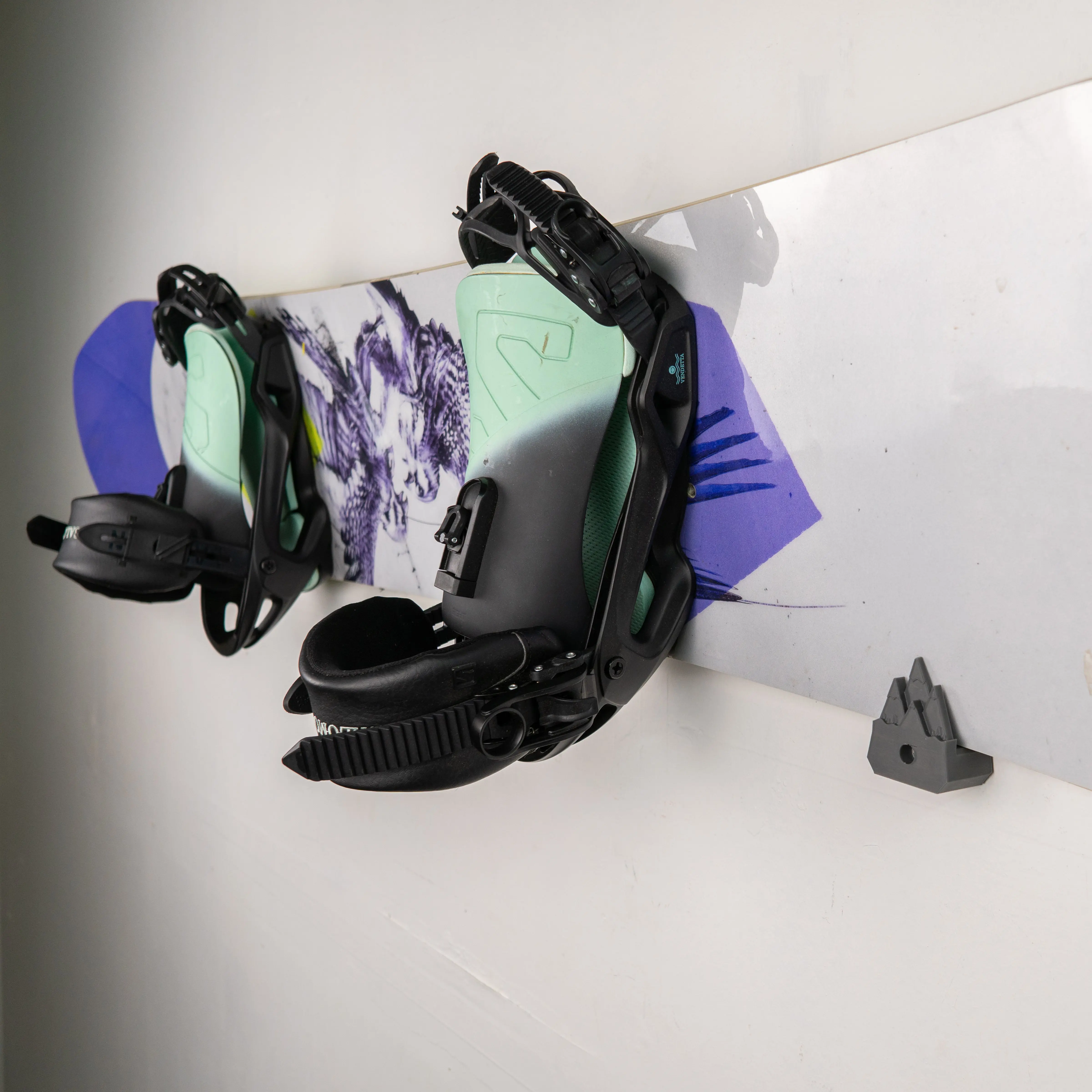 Mountain Snowboard Holder | Horizontal Wall Mount