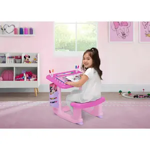 Minnie Mouse Draw and Play Desk Minnie Mouse Draw and Play Desk
