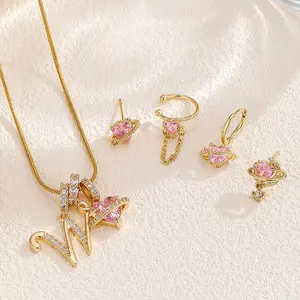 Art-designed personalized name letter necklace, free of allergenic ingredients, with adjustable size.It is an excellent Valentine's Day gift for women and girls.