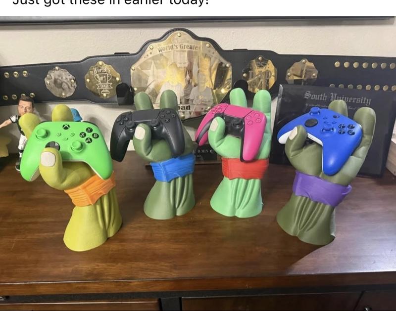 Mutant Turtle Inspired Controller Holder | 3D Printed Gaming Stand | PS5 Xbox Controller Stand | Retro Gamer Desk Decor