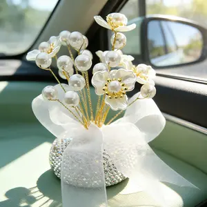 Water Drill Base Pearl Flower Car Ornament, Three-Petal Flower Shape Dashboard Decor, Atmosphere Enhancing Item, Single Piece, Car Interior Decoration