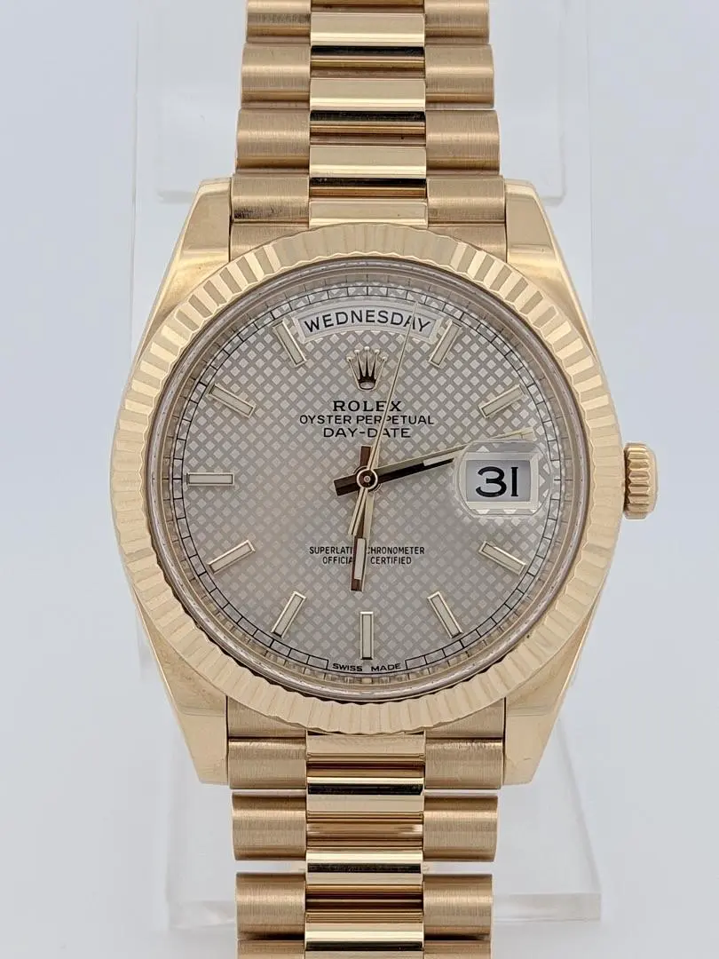 Rolex Day-Date President 40mm Yellow Gold Diagonal Motif Dial