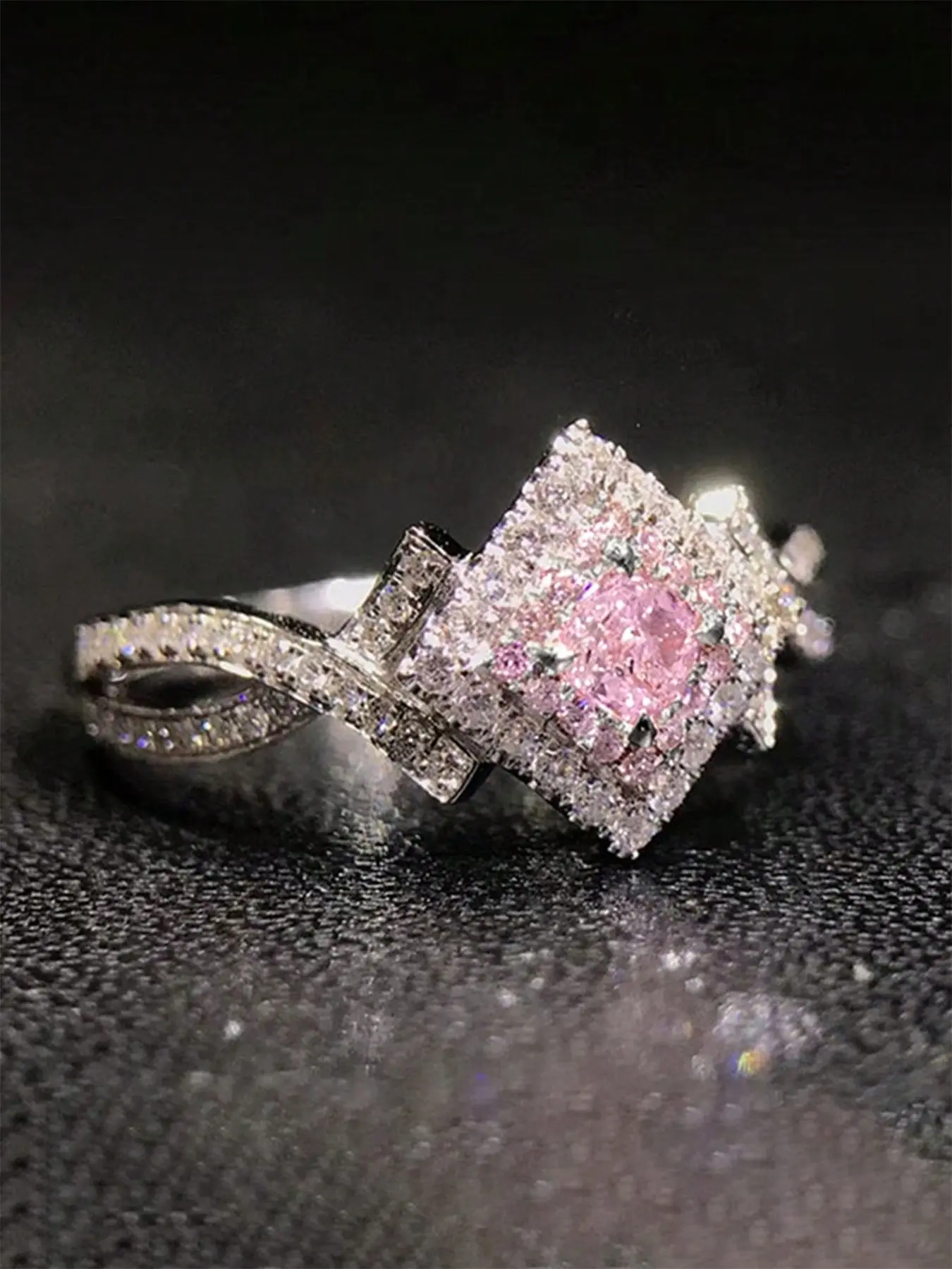 1 PC Classical Pink Cubic Zirconia Ring Artificial Zircon Ring Elegant Ring Artificial Gemstone Ring For Women Cz Engagement Ring For Wedding Engagement Anniversary Party Jewelry Valentine's Day Gift
