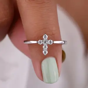 Elegant Women Cross Zirconia Ring Women's Cubic Zirconia Cross Design Silvery Ring Engagement Wedding Party Ring Gift