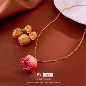 LisiZen Rose Flower Pendant Necklace for Women, Titanium Steel Design, Retro Chic Fashion Collarbone Chain Jewelry DZXL3766 Zircon Elegant