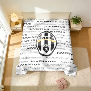 Juventus Logo Throw Blanket (Classic Team Design) - Juventus Crest & Team Name Motif Prints, Skin-Friendly & Machine Washable, High-Grade Plush & Double Warmth, Multi-Scene Use, Perfect Gift for Football Fans | Serie A Merchandise Collectible