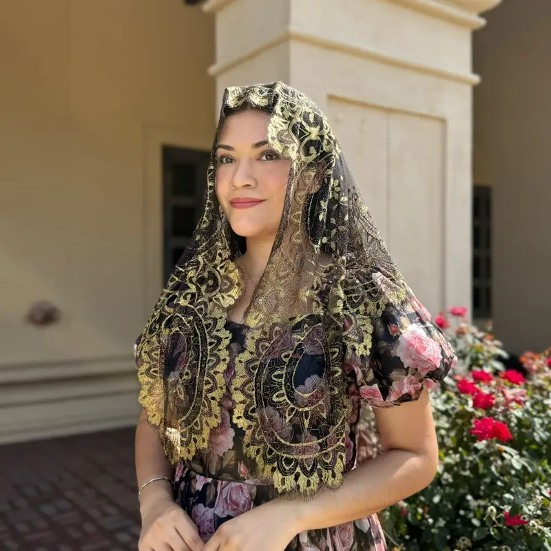 Bridal Spanish Mantilla Veil, LLDM Centennial Wedding Fashion Accessory