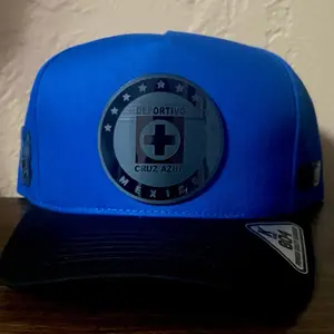 CRUZ AZUL HAT