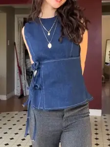 Women's Vintage Sleeveless Denim Top with Thin Side Straps, Adjustable Waist, Spring and Summer Style, Distinctive Design