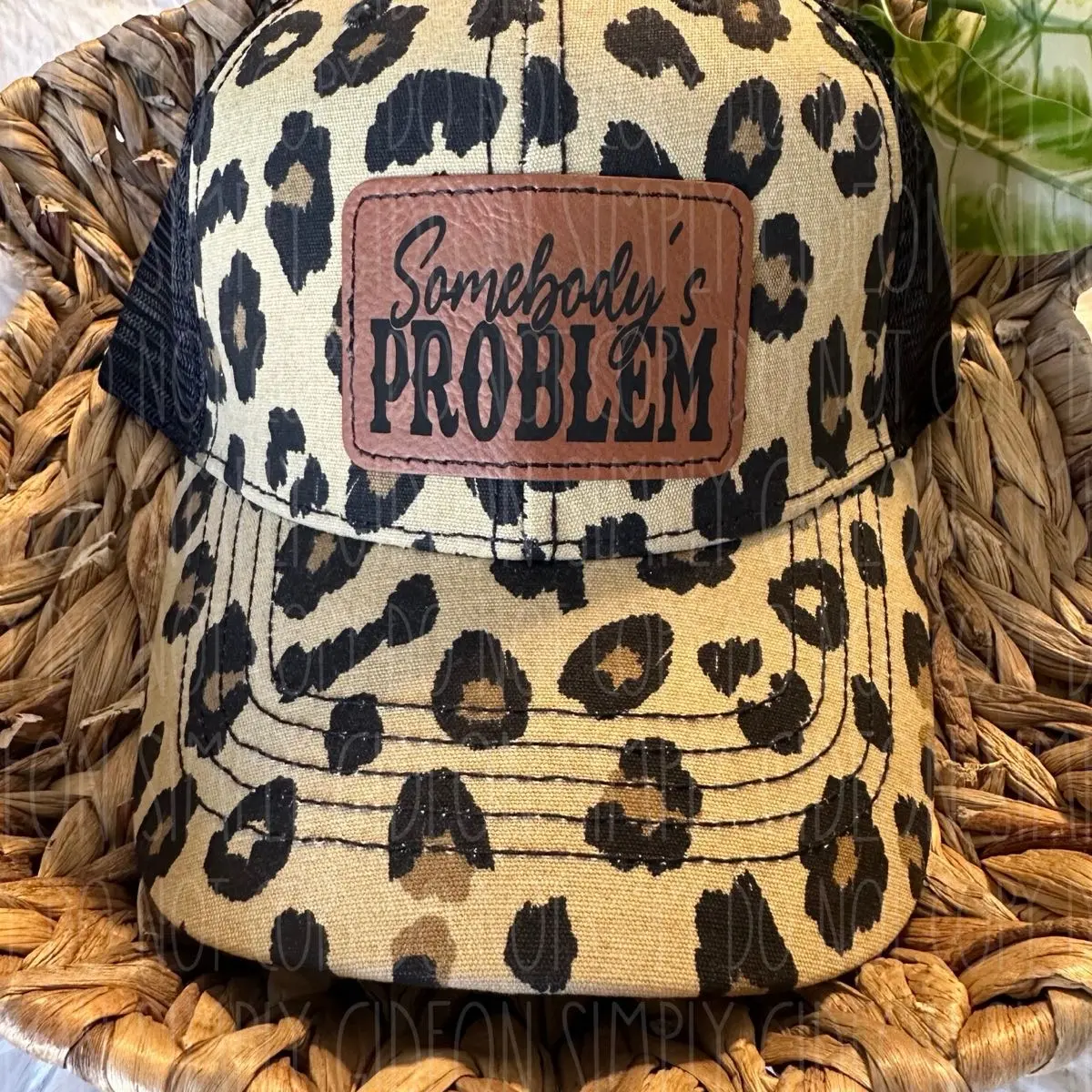 "Somebody's Problem" Unisex Fashion Snapback Baseball Cap - Humorous Design, Adjustable, Casual Everyday Wear Funny Hat, Baseball Cap Adjustable, Sense Of Humor, Funny Comedy Hat, Novelty Cap
