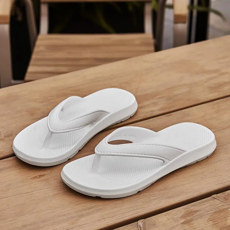 DIOLV Unisex Flip Flop Sandals - Lightweight, Anti-Slip Shoe Slippers for Indoor/Outdoor Use, Casual Thong Footwear for Men & Women, Slipper, Flipflop, Chic, Polka Dot, Slip On, Flexible, Basic Chic, Eva, Flip Flop Slides, Bathing, Breathable, Ethylene Vi