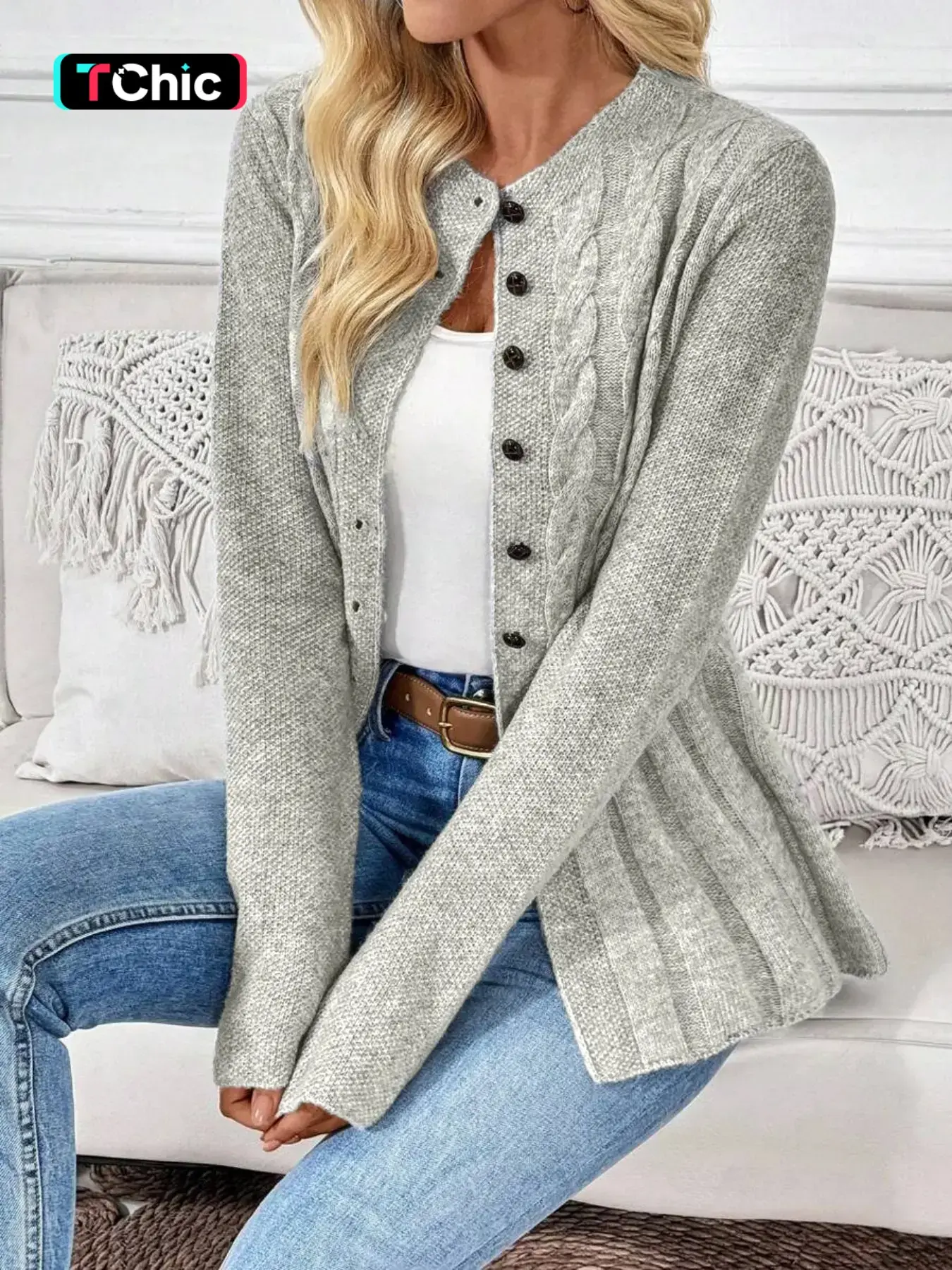 Women's Button Front Cable Knit Crew Neck Long Sleeve Cardigan Sweater, Basic Casual Fall Winter Lightweight Flowy Pleated Hem Fashion Stylish Aesthetic Cozy Soft Knit Cardigan, Solid Color Loose Fit Autumn Knitwear, Womenswear