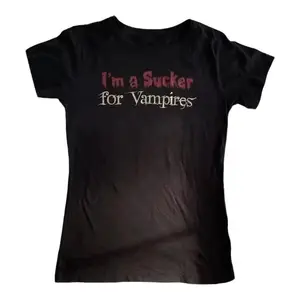 Vintage Vampires Baby Tee, Star Girl Y2k Tops, 90s Vintage Clothes for Women, Women's Cropped Female, Clothing Graphic Tees Y2k Kitty, Streetwear, Summer Outfits, Vintage Outfit, Downtown Girl Baby Tee, Gift For Her, Outfits