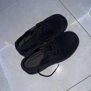 Men's Outdoor Commuter Casual Leather Shoes Thick Sole British Style Versatile Comfortable Derby Shoes for All Seasons