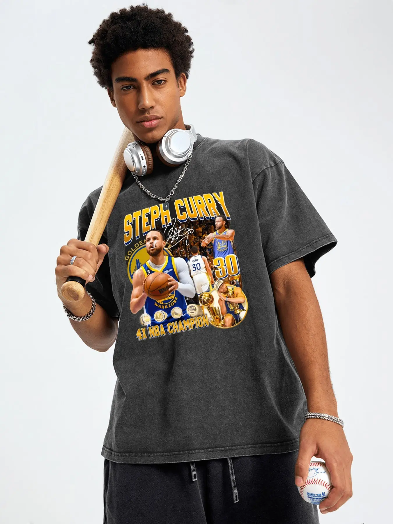 Stephen Curry 30 Vintage-Inspired Basketball Graphic T-Shirt – Retro “30” Shooting Guard Legend Print Tee, 4x Champion Era Inspired Courtside Style Streetwear for Fans & Basketball Lovers