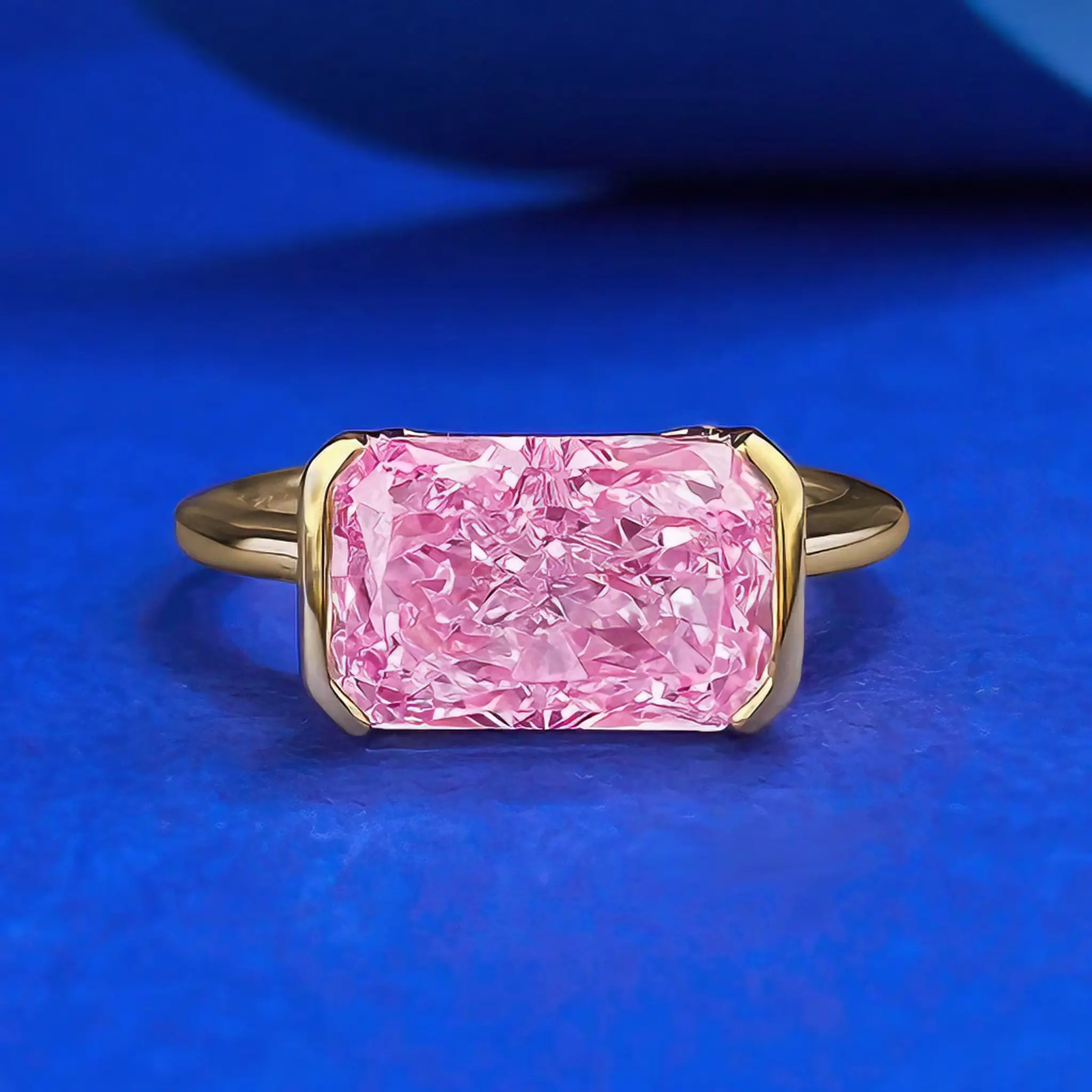 Yellow Gold(Pink Stone)