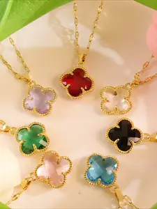 Super popular four-leaf clover necklace, suitable for wearing to banquets and daily occasions. A must-have gift for Christmas and Valentine's Day. Exquisite jewelry gift