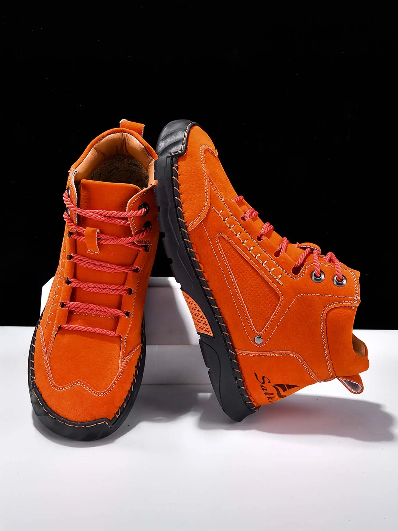 Men's Hand-Stitched High-Top Casual Shoes, Breathable Soft-Soled Non-Slip Work Boots, Trendy Colorful Footwear for Daily Commuting & Outdoor Hiking
