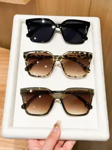 Women's Vintage Trendy Tinted Lens, Retro Casual Full Rim Trendy Styling Sunglasses for Everyday Use, Fashion Accessories for Outdoor Activities