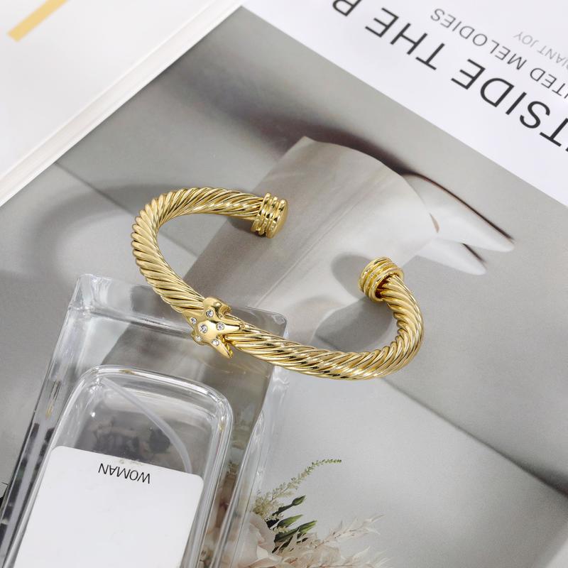 Aprilery Sparkling Starfish Twisted Golden Cuff Jewelry – With Zircon Accents