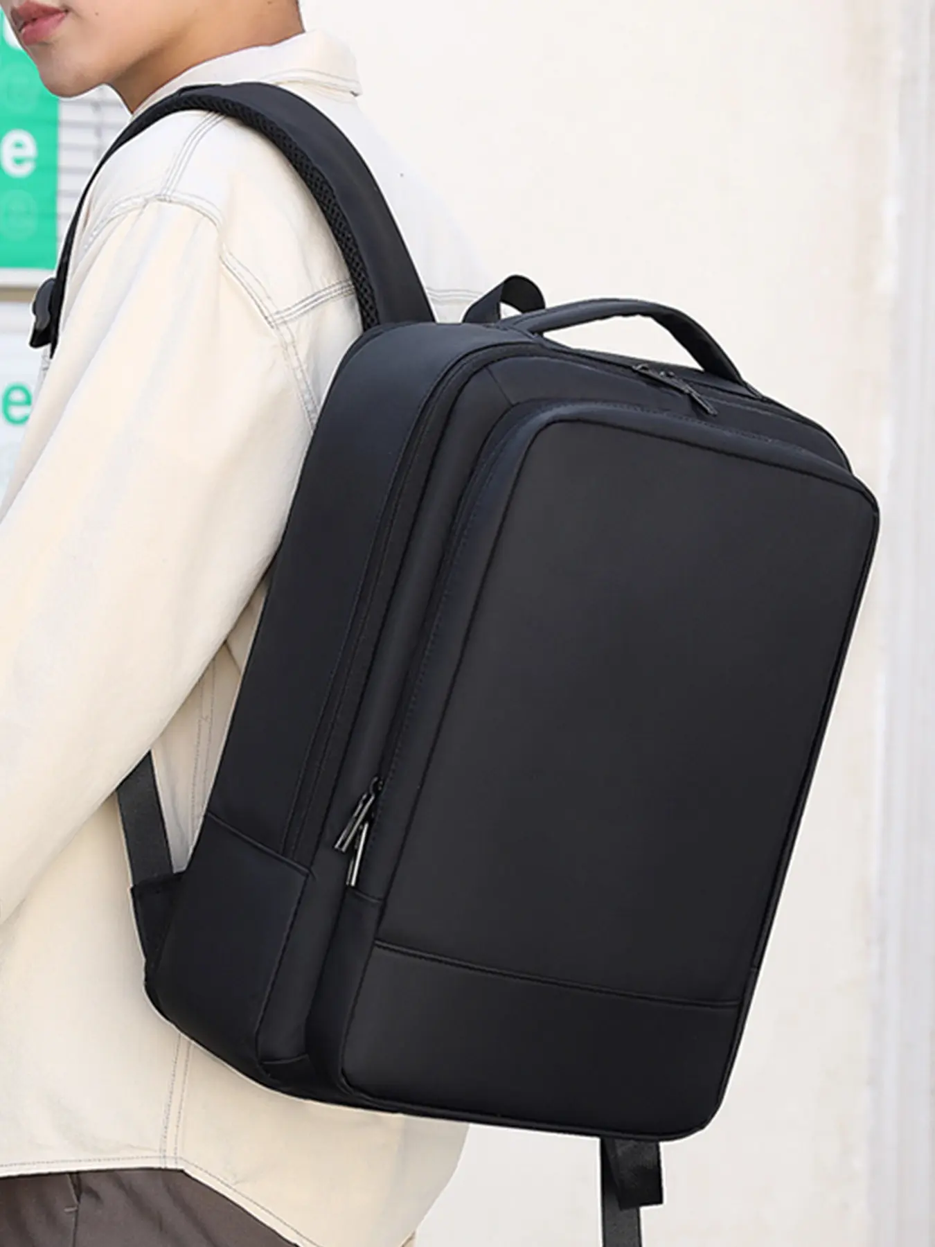 High-Style Versatile Backpack, Multi-Functional Lightweight Travel Bag, Unisex Design, Perfect for Everyday Use, Stylish and Practical