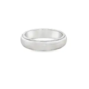 Men’s Platinum Wedding Band with Milgrain Detail – 5mm