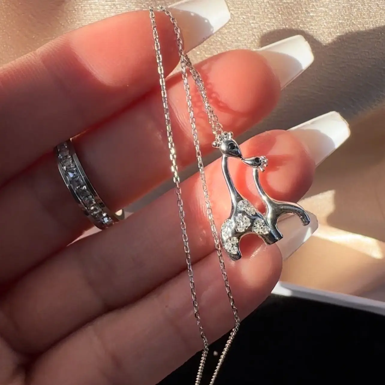Mommy Giraffe Necklace in 18 Inches Length