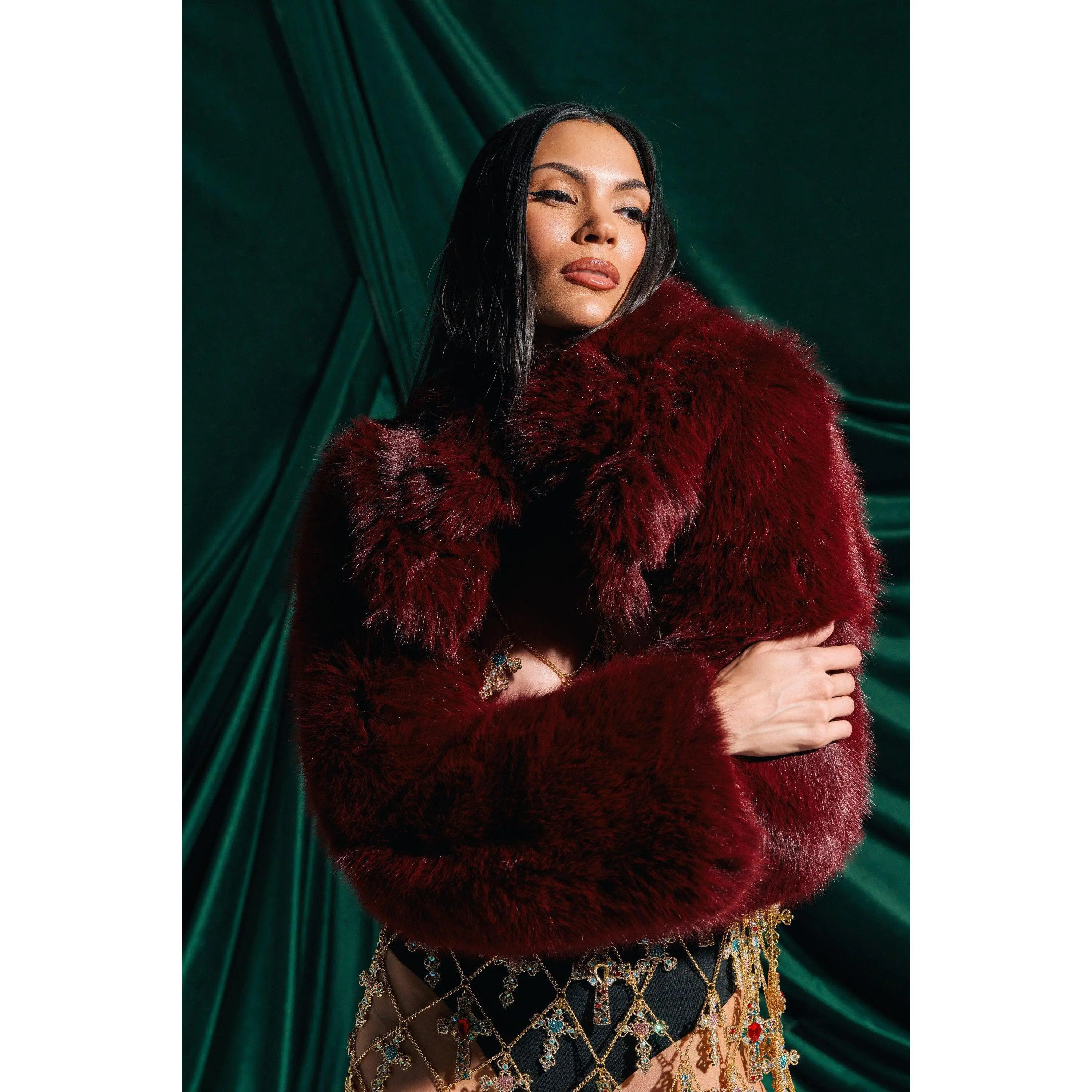 LEILA ULTRA CROP FAUX FUR IN BURGUNDY