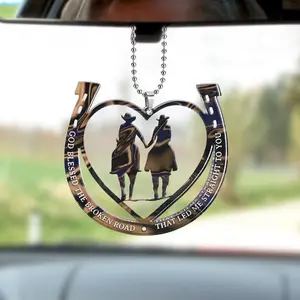 Heart Shaped Horseshoe Car Pendant Decoration, Couple Pendant, Holiday Gift, Hanging Ornament for Car Rearview Mirror, Home Decor, Car Trinkets, Cute Car Decor