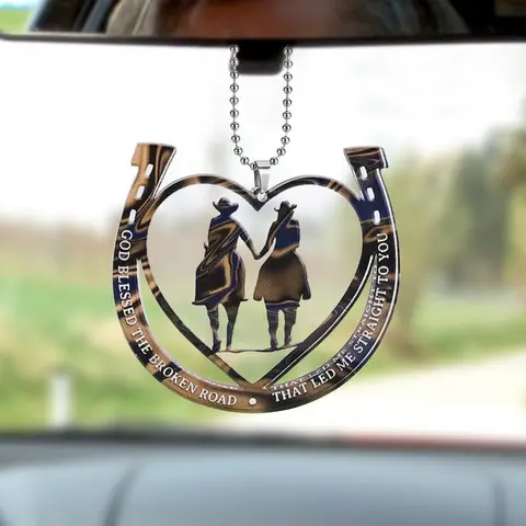 Heart Shaped Horseshoe Car Pendant Decoration, Couple Pendant, Holiday Gift, Hanging Ornament for Car Rearview Mirror, Home Decor, Car Trinkets, Cute Car Decor, Car Ornaments