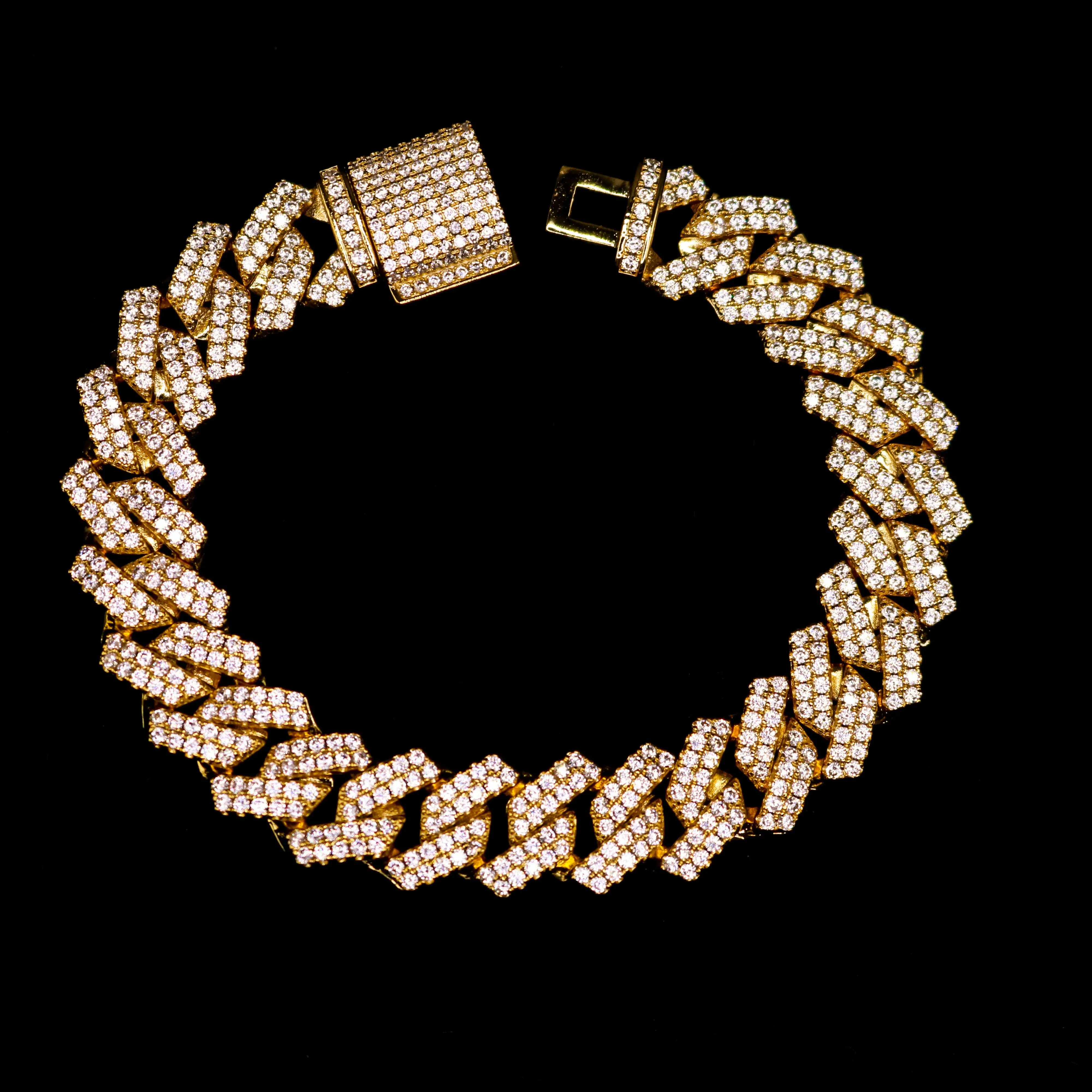 Diamond Cuban Link Bracelet in Gold