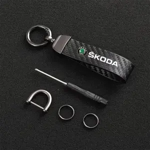For Skoda Octavia RAPID Superb Fabia Kodiaq Kamiq Karoq Carbon Fiber Style Car Keychain Microfiber Leather Key Chain