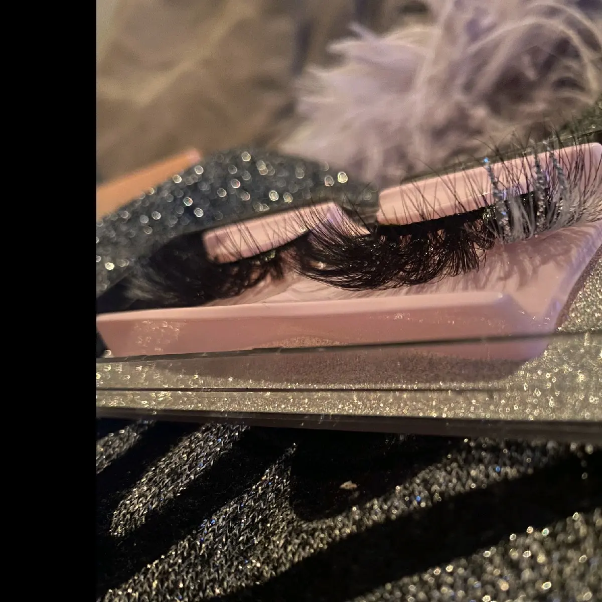 Dramatics#4 Glittered Tip Lash Design - Eye Makeup Accessory for Enhanced Lash Volume and Style - Eyelashes