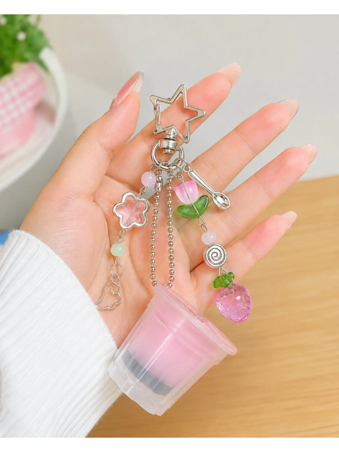 Y2K Japanese Dessert Keychain Aesthetic Kawaii Strawberry Milk Pudding Bag Charm with Star Buckle and Crystal Beads, Cute Purse Accessory for Handbag Backpack Wallet Car Keys, Trendy Christmas Halloween Birthday Gift for Women Girls, Beaded Keychain
