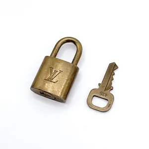 Pre-owned Louis Vuitton Padlock Key Set