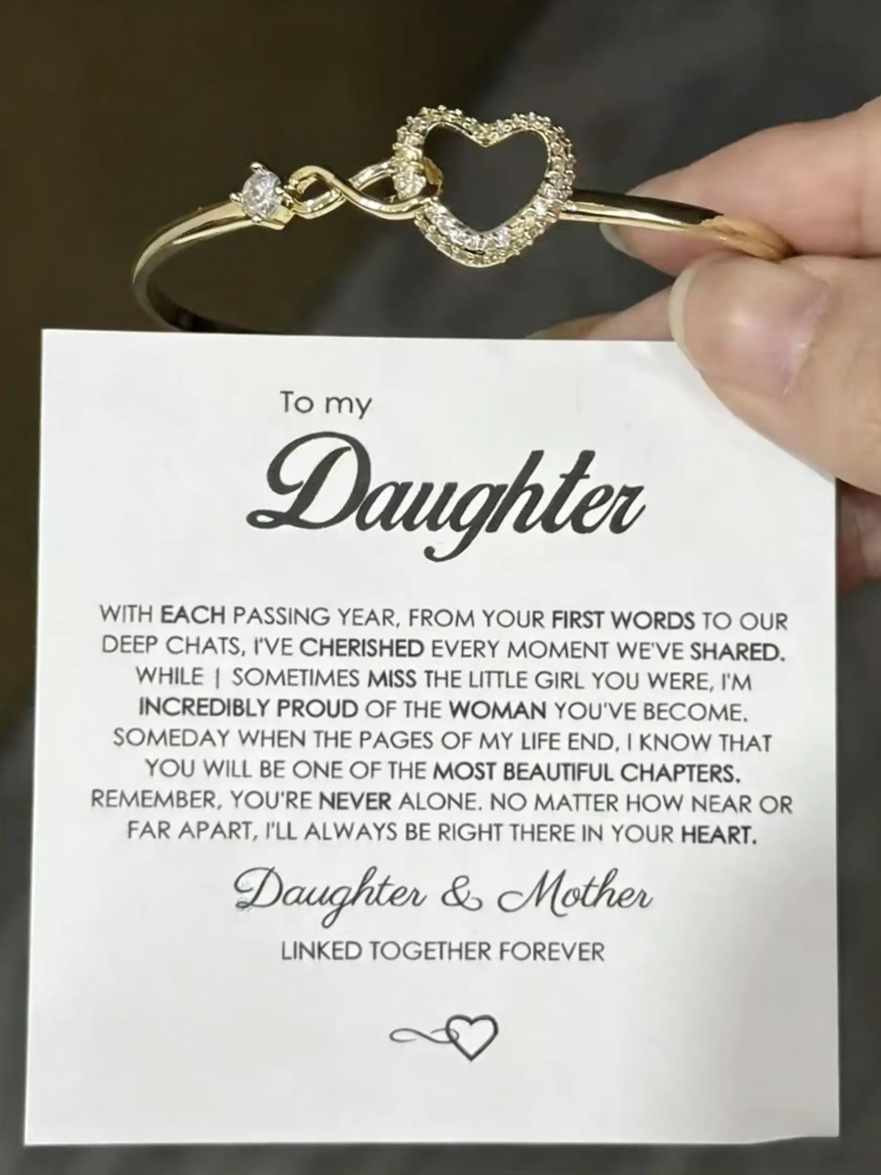 To My Daughter Forever Connected Bracelet Infinity Heart Design High-Quality Jewelry For Milestone Celebrations Jewelry Gift Elegant Minimalist Bangle Heart Charm Bracelet Heart Shaped Bracelet Eternal Heart Bracelet