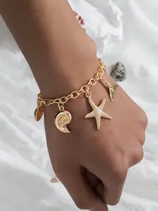 Ocean Wind Starfish Conch Fish Tail Pendant Bracelet, Unique Women's Vacation Jewelry, Stylish Handmade Accessory for Summer