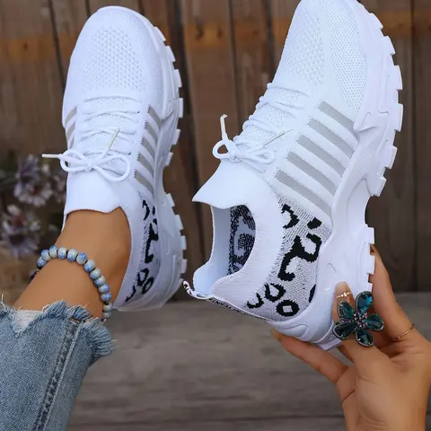Women's Fashion Leopard Print Lace Up Low Top Sneakers, Casual Comfortable Sporty Road Running Shoes, Female All-match Round Toe Running Athletic Shoes for Daily Wear, Breathable Running Shoes, Athletic Running Trainers, Sporty Running Footwear
