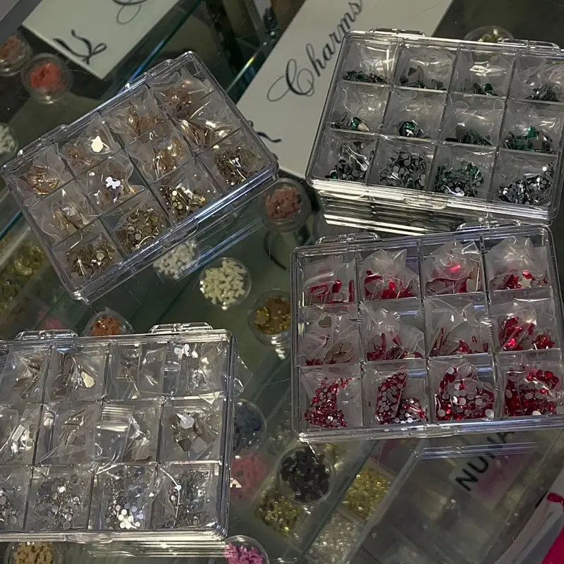 NUNA rhinestone kit