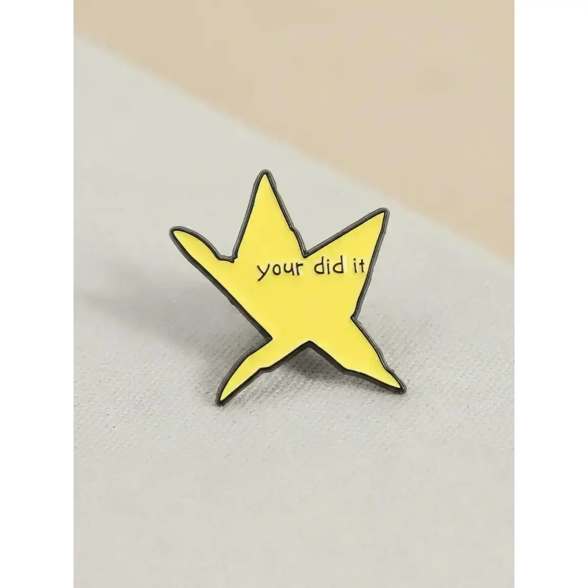 Cute Star Enamel Brooch, Fashion Accessory for Women & Men, Durable Metal Pins for Backpacks, Hats, and Jeans, Alloy, One Size