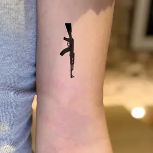 2 Pcs Simple Gun Tattoo Stickers, Cool Ak Tattoos, Street Hardcore Body Decorations, Aesthetic Temporary Tattoos for Wrist and Shoulder