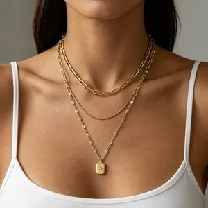 Gold Layered Necklaces for Women， Exquisite Pendant 14k Gold-plated Neck Layered, Paperclip Collar Necklace, Women's Jewelry Set