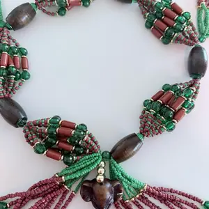 Mazito Collar de Nígena para Tu Orula - Elegant Necklace with Green and Brown Beads, Adjustable Design, and Unique Bead Arrangement
