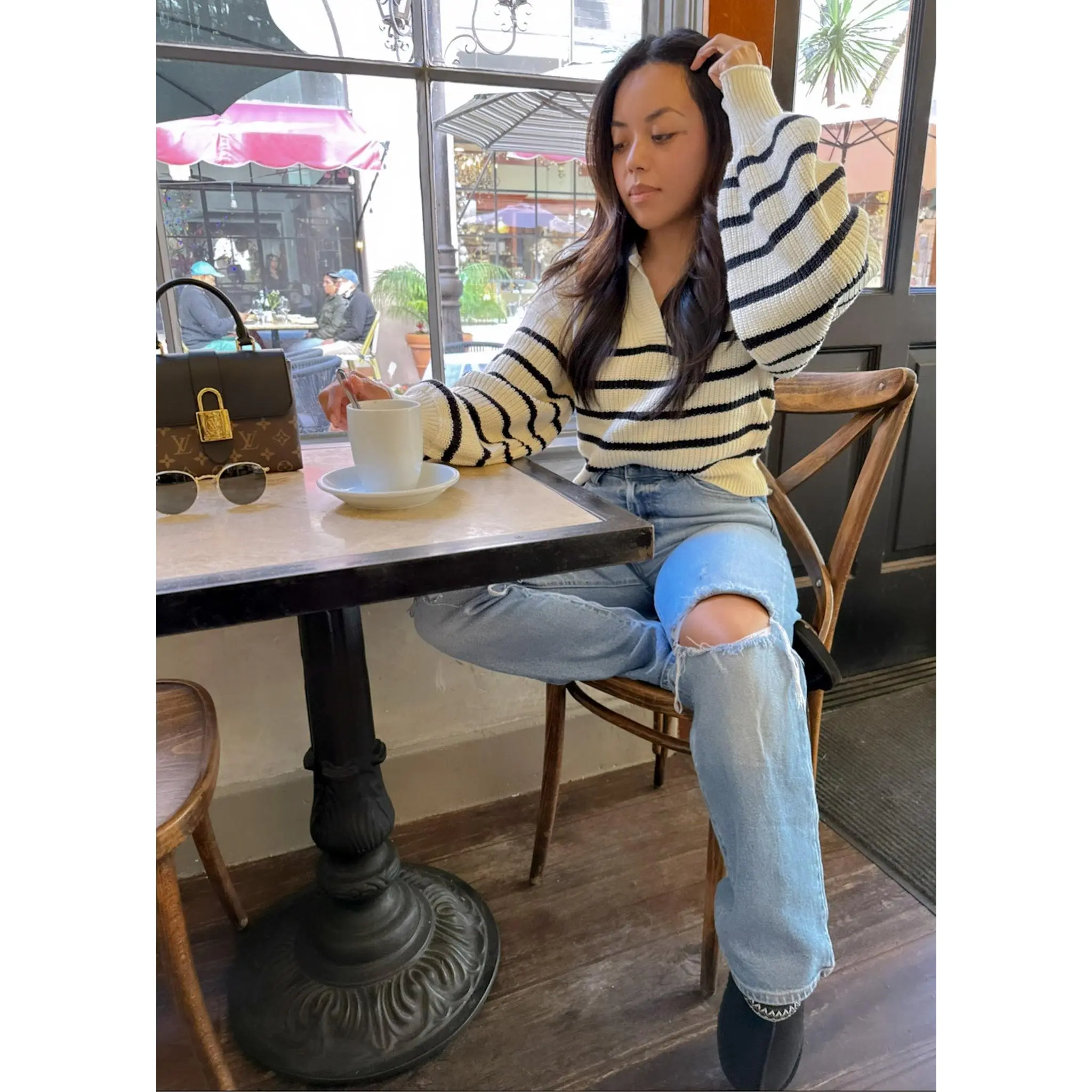 SUNDAY MORNING STRIPPED SWEATER