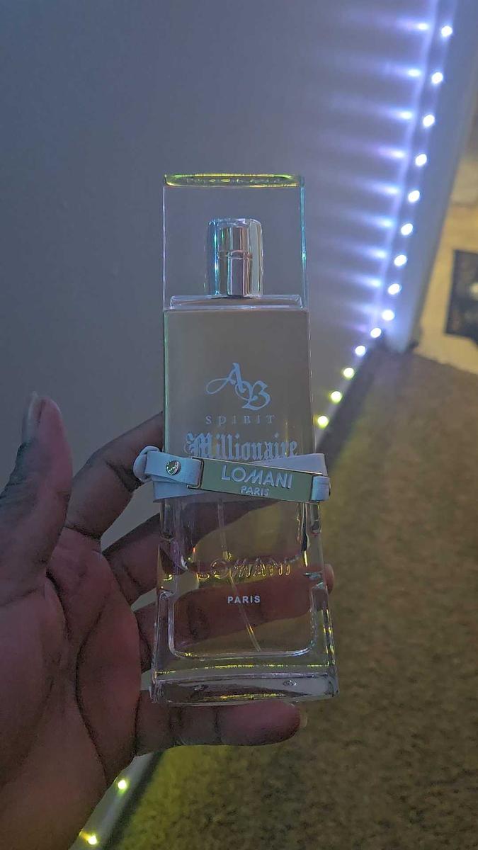 Item: eau de parfum spray 3.3 oz